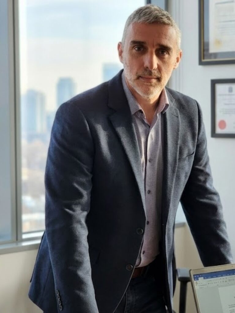 Abogado de consumidores. Defensa y protección de los derechos del consumidor frente a abusos de empresas planes de ahorro